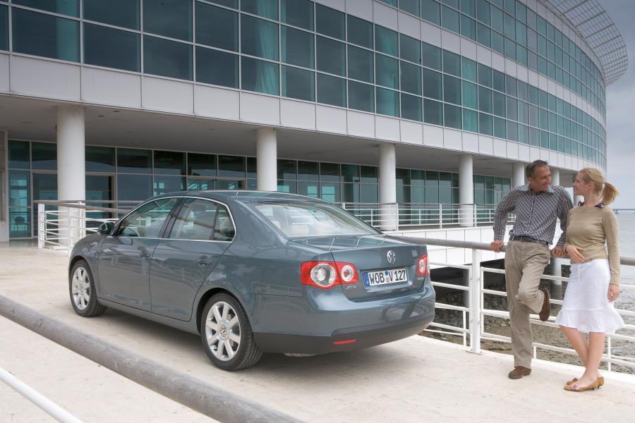  Volkswagen Jetta 2005 года  (фото 75 из 131)